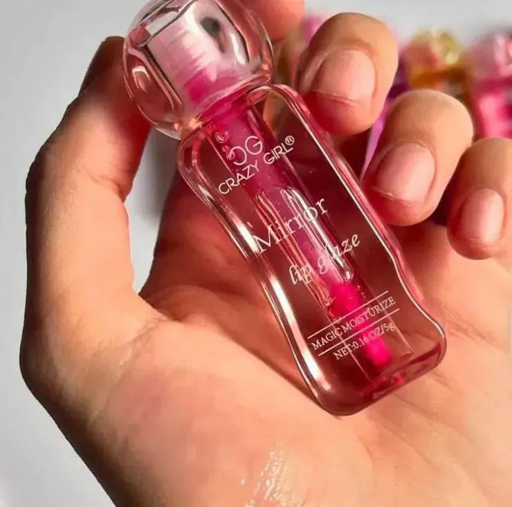 Hydrating Lip Gloss – Glossy Shine & Smooth Finish
