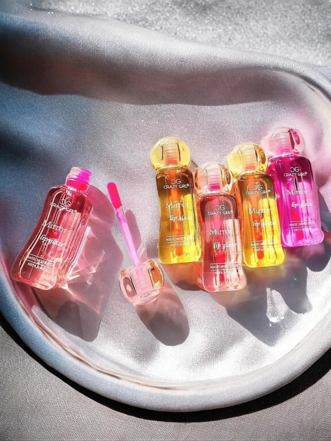 Hydrating Lip Gloss – Glossy Shine & Smooth Finish