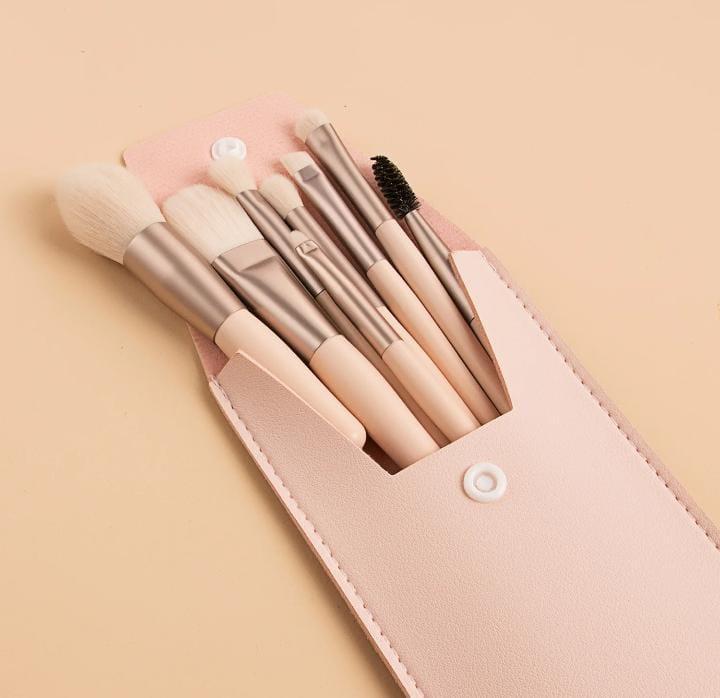 Luxe Soft-Touch Makeup Brush Set (8 Pcs) – Rose Gold Vegan Brushes with Travel Pouch